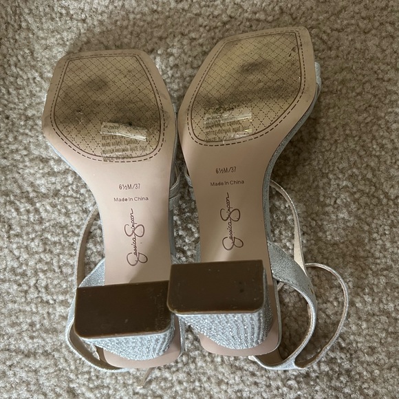 JESSICA SIMPSON ZIXTIE SANDAL - Picture 10 of 11